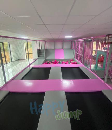 Батут с поролоновой ямой 00х00х00м (62842)