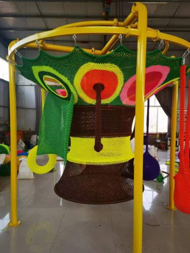 Интерактивный сетчатый лабиринт Кокон