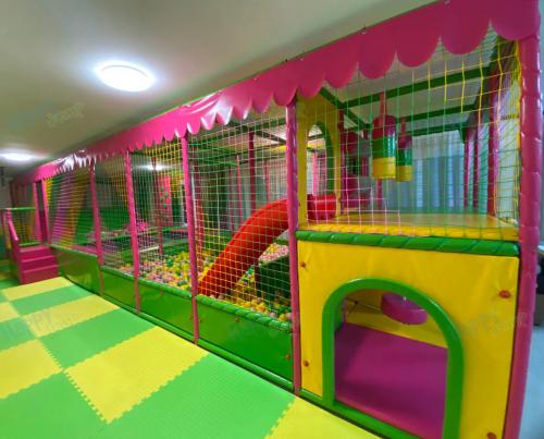 Комплексный лабиринт с батутной ареной (75382)